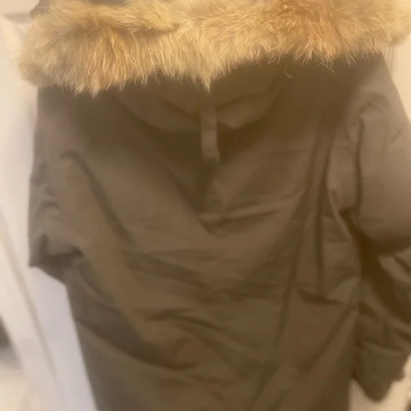 Canada Goose Victoria parka (Grey) Womens size Medium - Picture 6 of 14